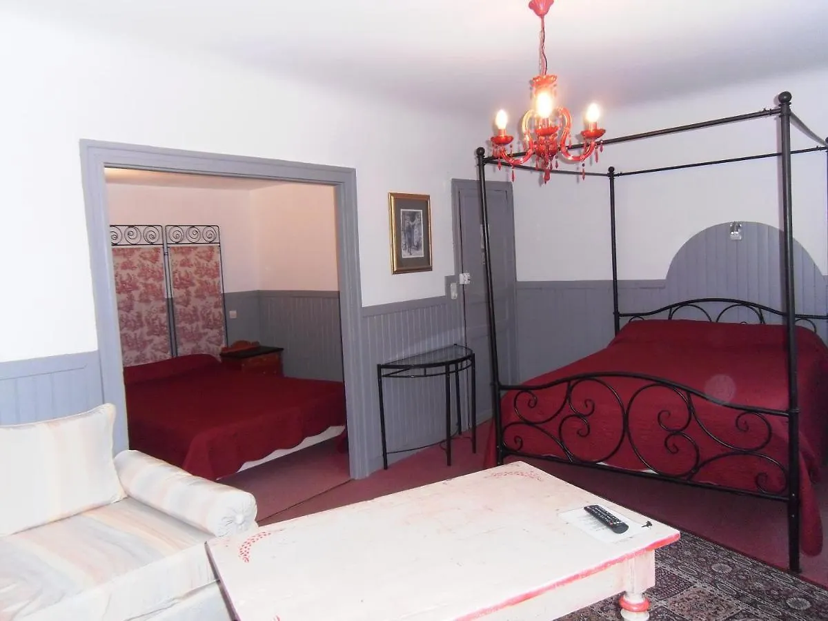 Hôtel des Arceaux Baiona