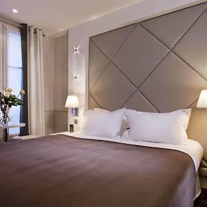 *** Hotel Longchamp Elysees França